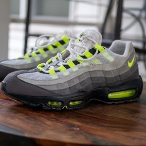 Nike Air Max 95 OG Neon Size 11.5 2015